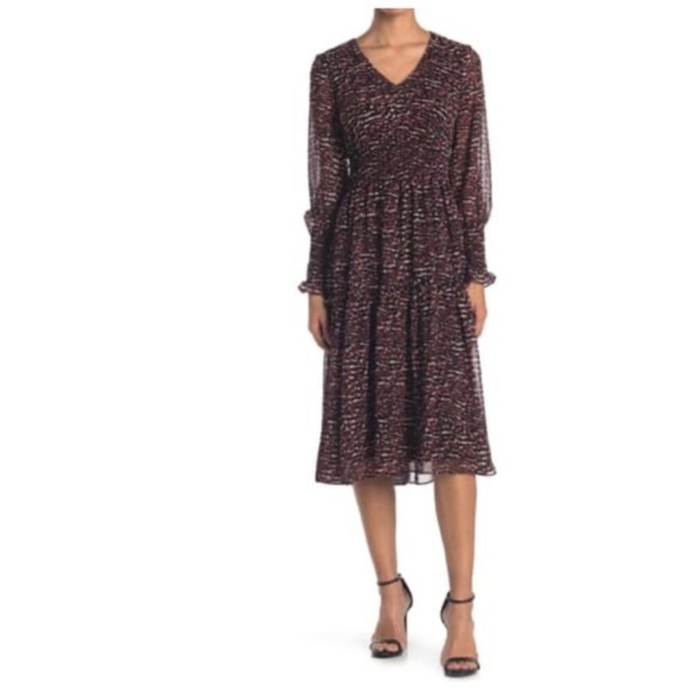 Taylor V-Neck Long‎ Sleeve Smocked Chiffon Dress Size 8